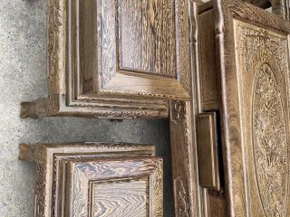 Bộ Minh quốc Nghê Phượng chất liệu gỗ Mun đuôi công 12