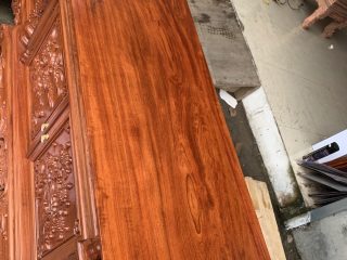 Kệ để TiVi Cột Nho Con Sóc Gỗ Hương 11