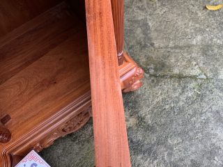 Kệ để TiVi Cột Nho Con Sóc Gỗ Hương 13