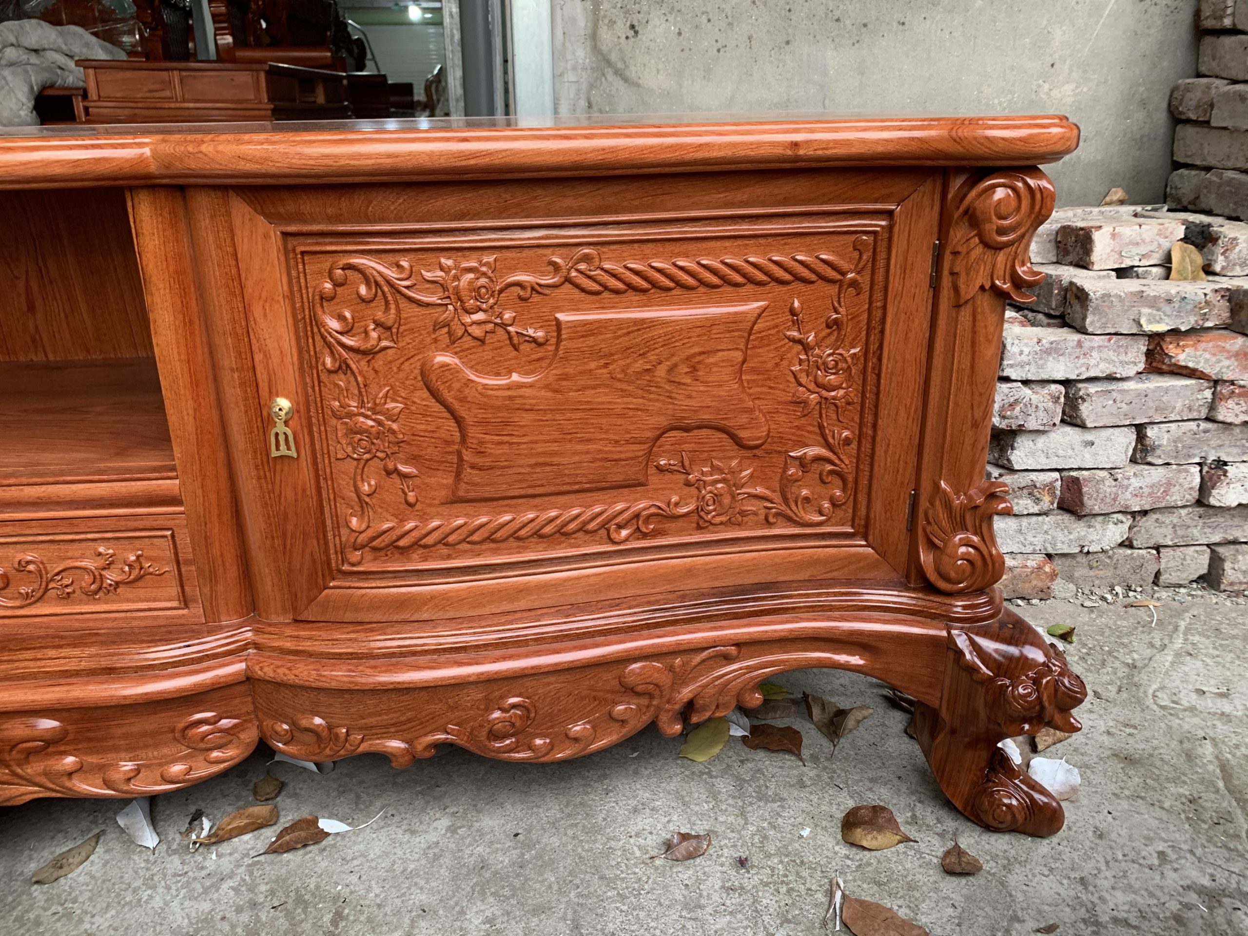 Kệ Louis Hoàng Gia gỗ Hương đá 19