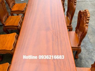 Bàn ăn nguyên khối xẻ từ cây chất liệu gỗ Gõ đỏ 6