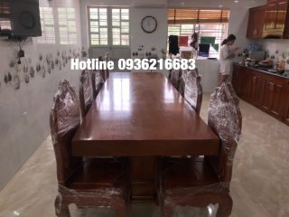 Bàn ăn nguyên khối gỗ Gõ đỏ xẻ từ cây (A Hải ở Hải Phòng) 10