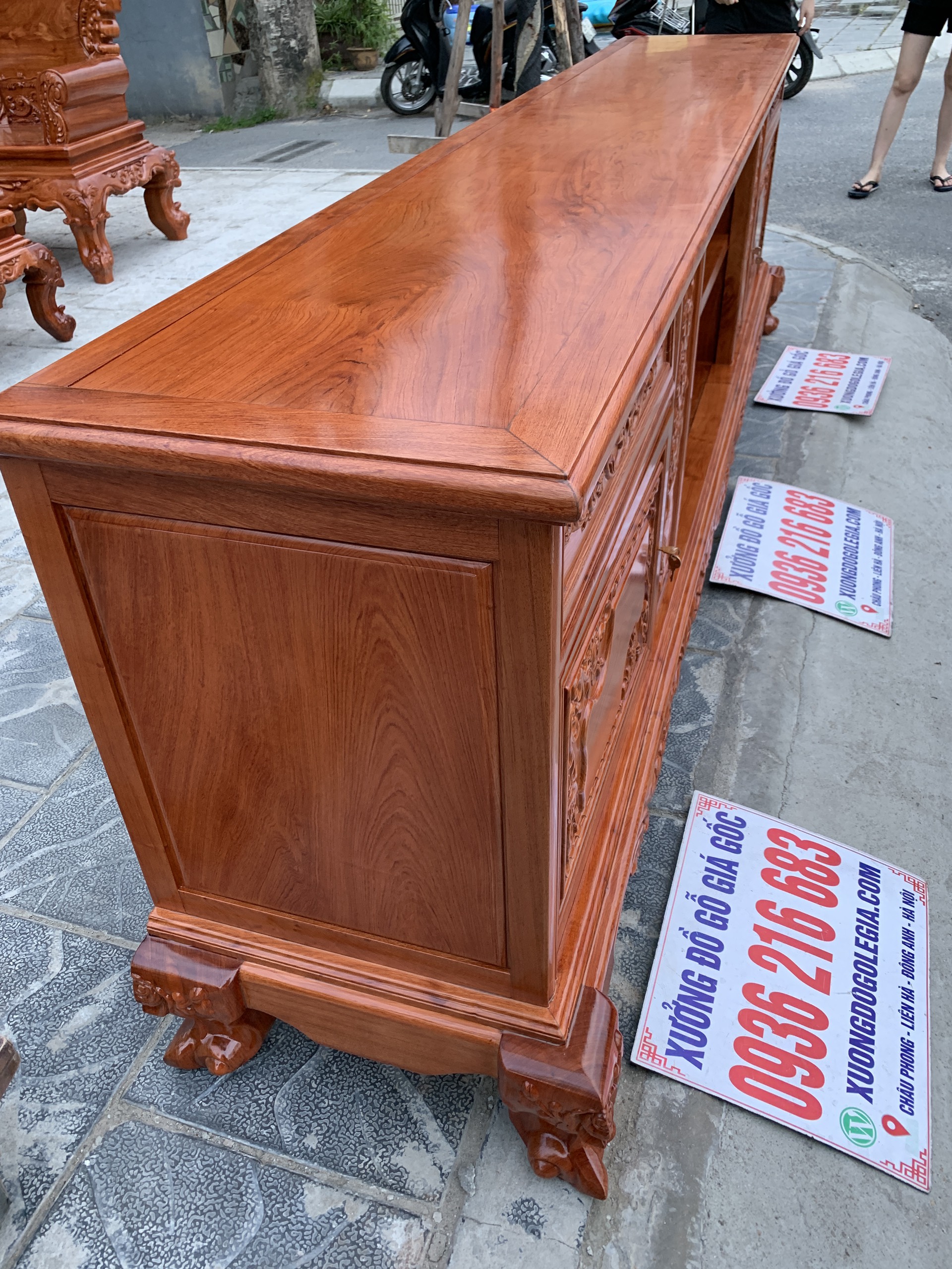 Kệ hoàng Gia để tivi gỗ Hương đá ( A Trọng Lào Cai) 14