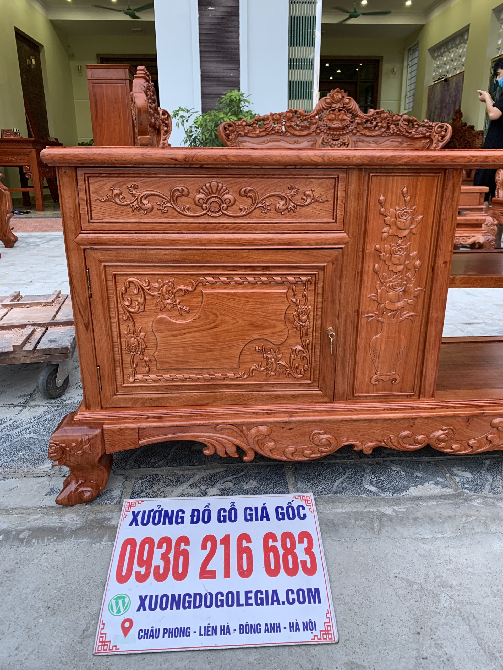 Kệ hoàng Gia để tivi gỗ Hương đá ( A Trọng Lào Cai) 11