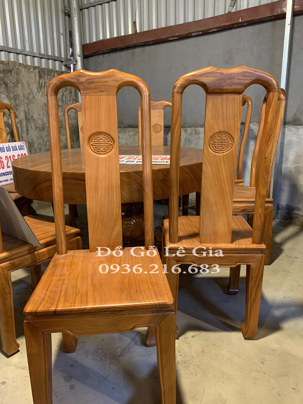 Bộ Bàn Tròn Nguyên Khối 8 ghế chữ thọ gỗ Gõ đỏ 16