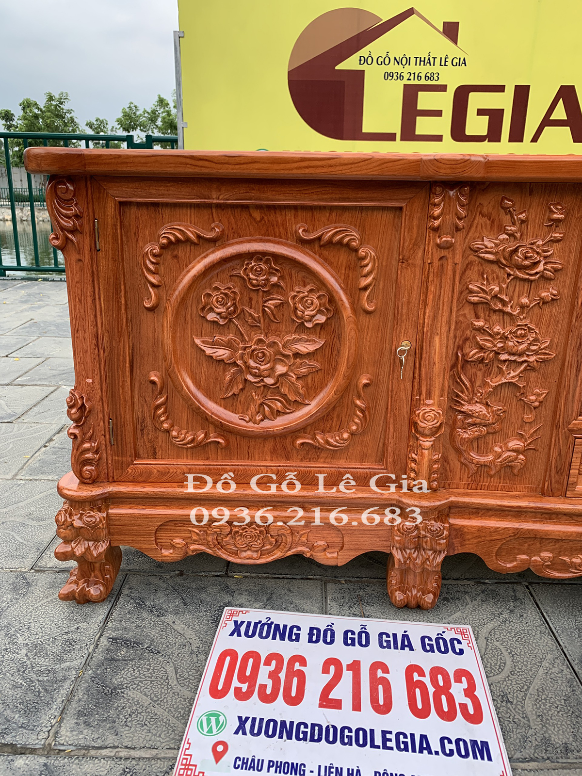 Kệ Louis Hoa Hồng gỗ Hương hàng dày dài 260*50*81 15