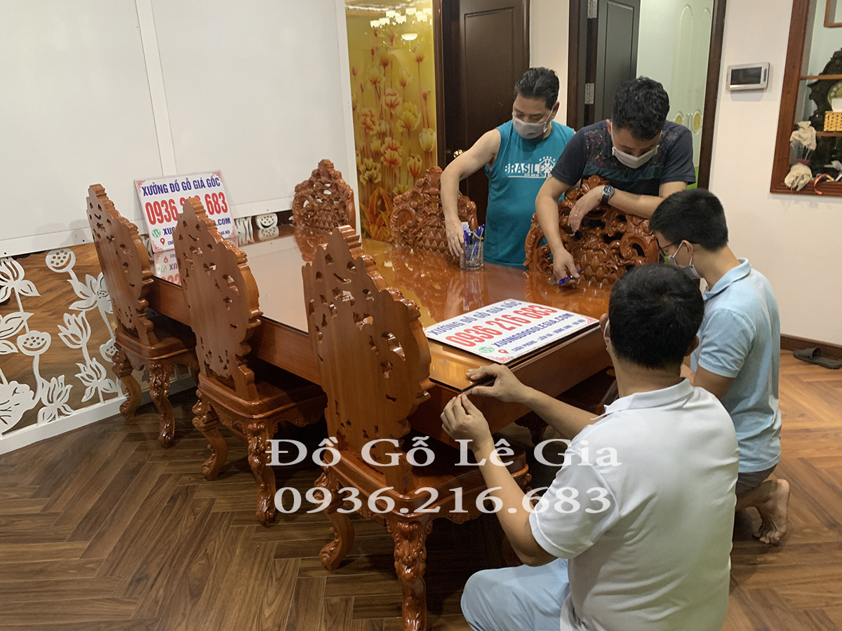 Bộ bàn ăn nguyên khối gỗ Gõ đỏ ( A Thịnh - Hà Nội) 15
