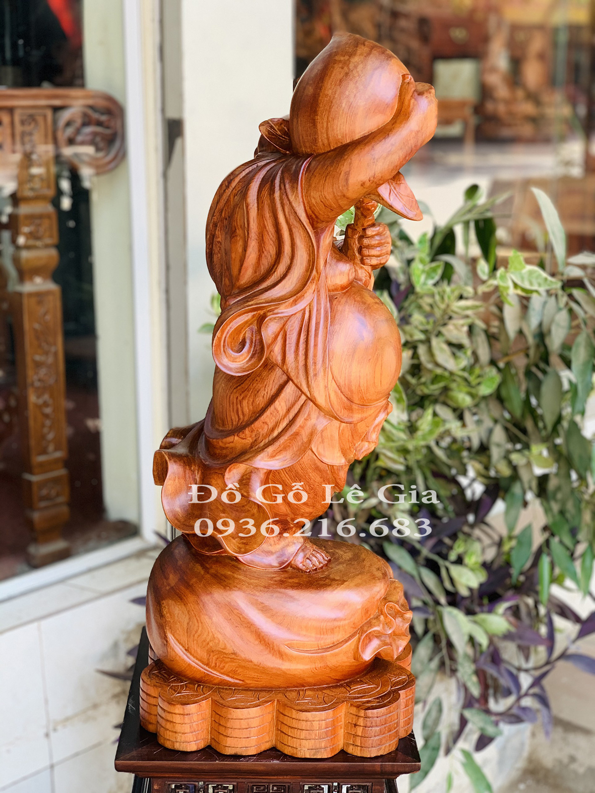 Tượng Di Lặc Vác Đào 10