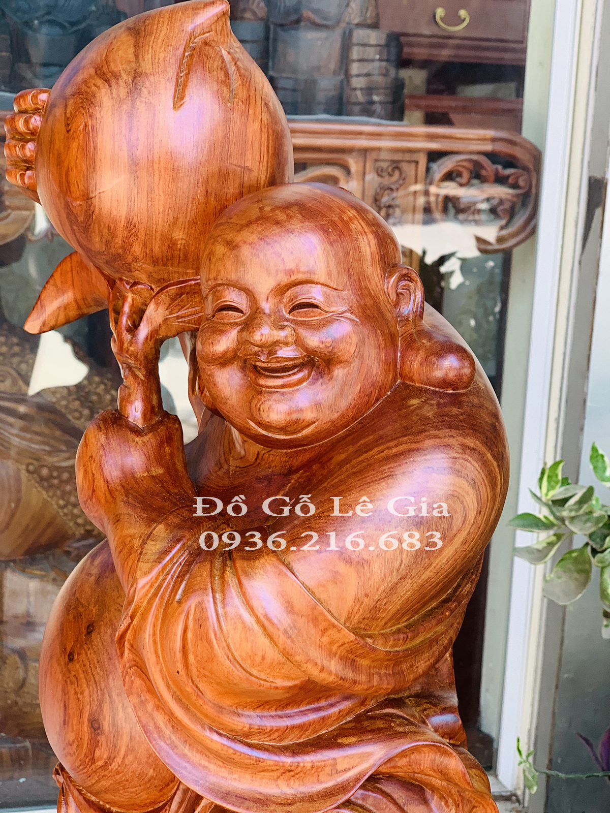 Tượng Di Lặc Vác Đào 8