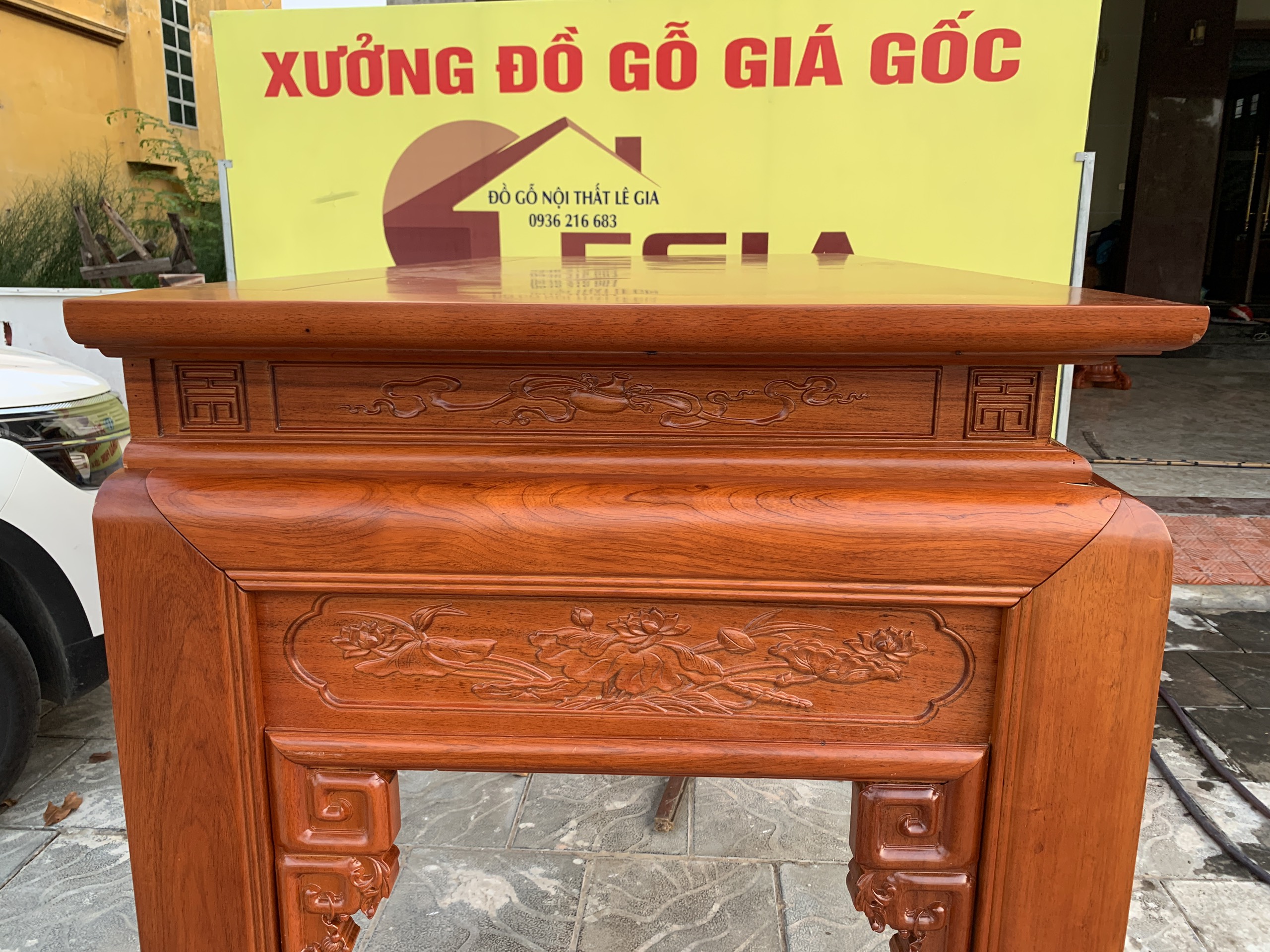 Hán gian gỗ Gụ Lào 8