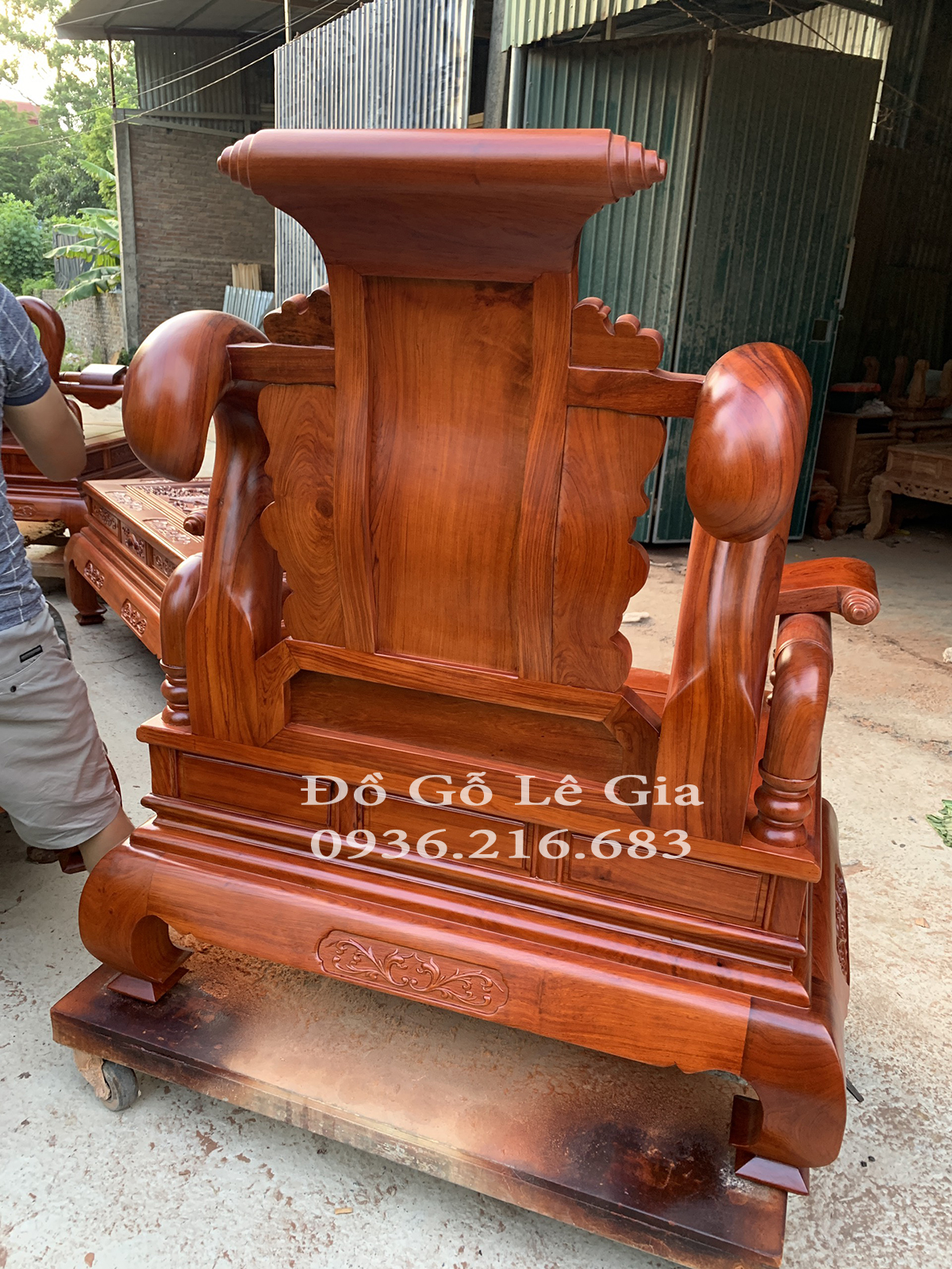 Bộ Tần Thủy Hoàng đục tay siêu vip gỗ Hương đá ( A Bảo Ninh Bình) 25