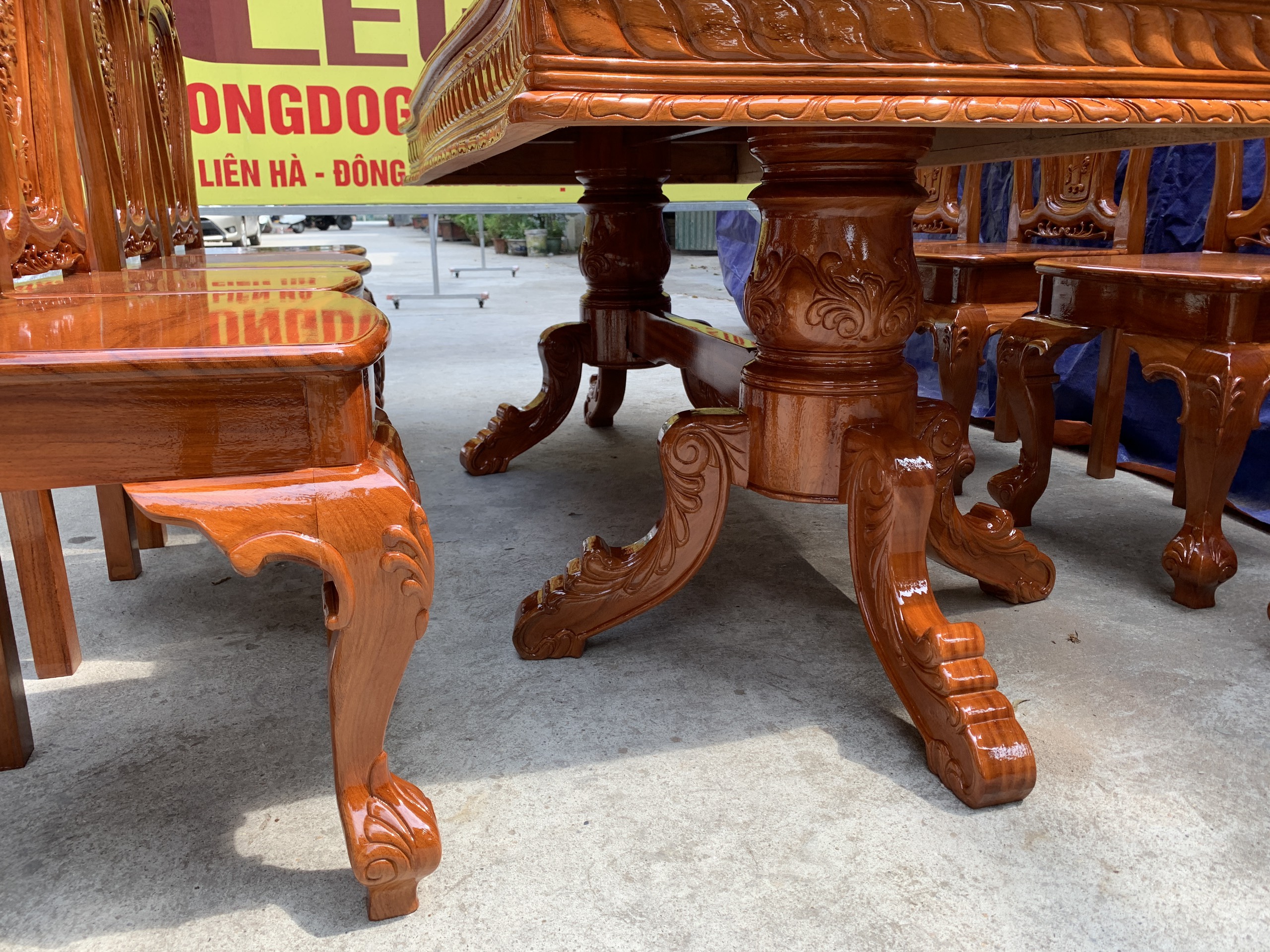Bàn ăn gỗ Gõ đỏ 8 ghế và 01 bàn 90x180 Bàn ăn gỗ Gõ đỏ 8 ghế và 01 bàn 90x180 16