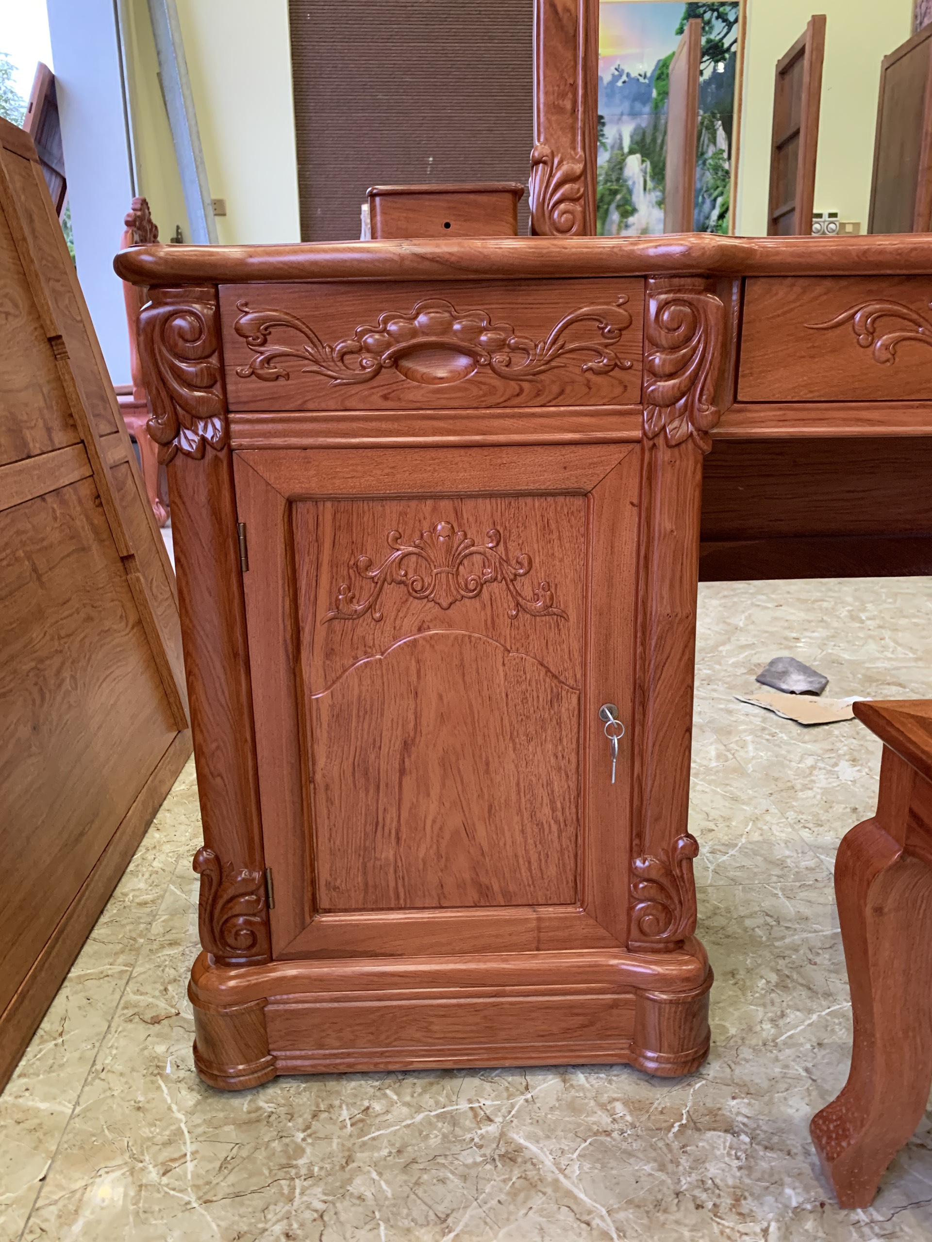 Bàn Phấn gỗ Hương đá ( Chú Phúc Nghệ An) 17